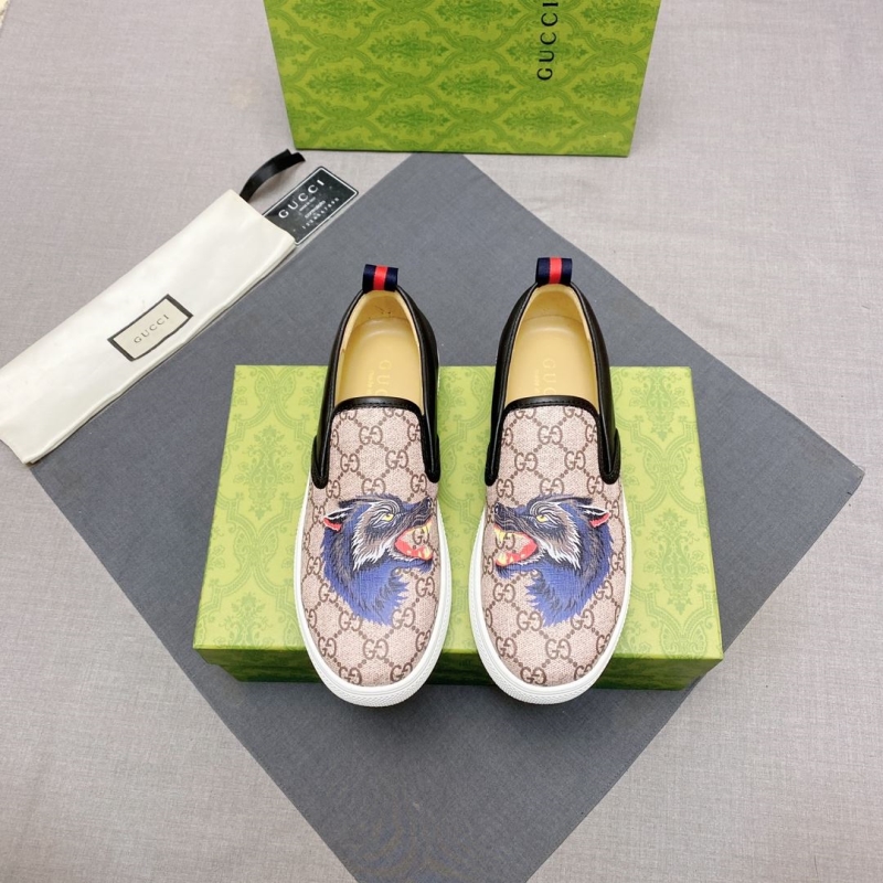 G*u*i casual shoes